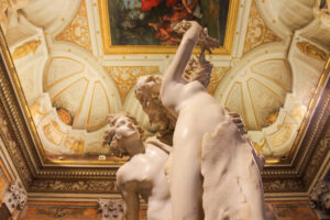 Gian Lorenzo Bernini: Apollo and Daphne, Borghese Gallery, Rome