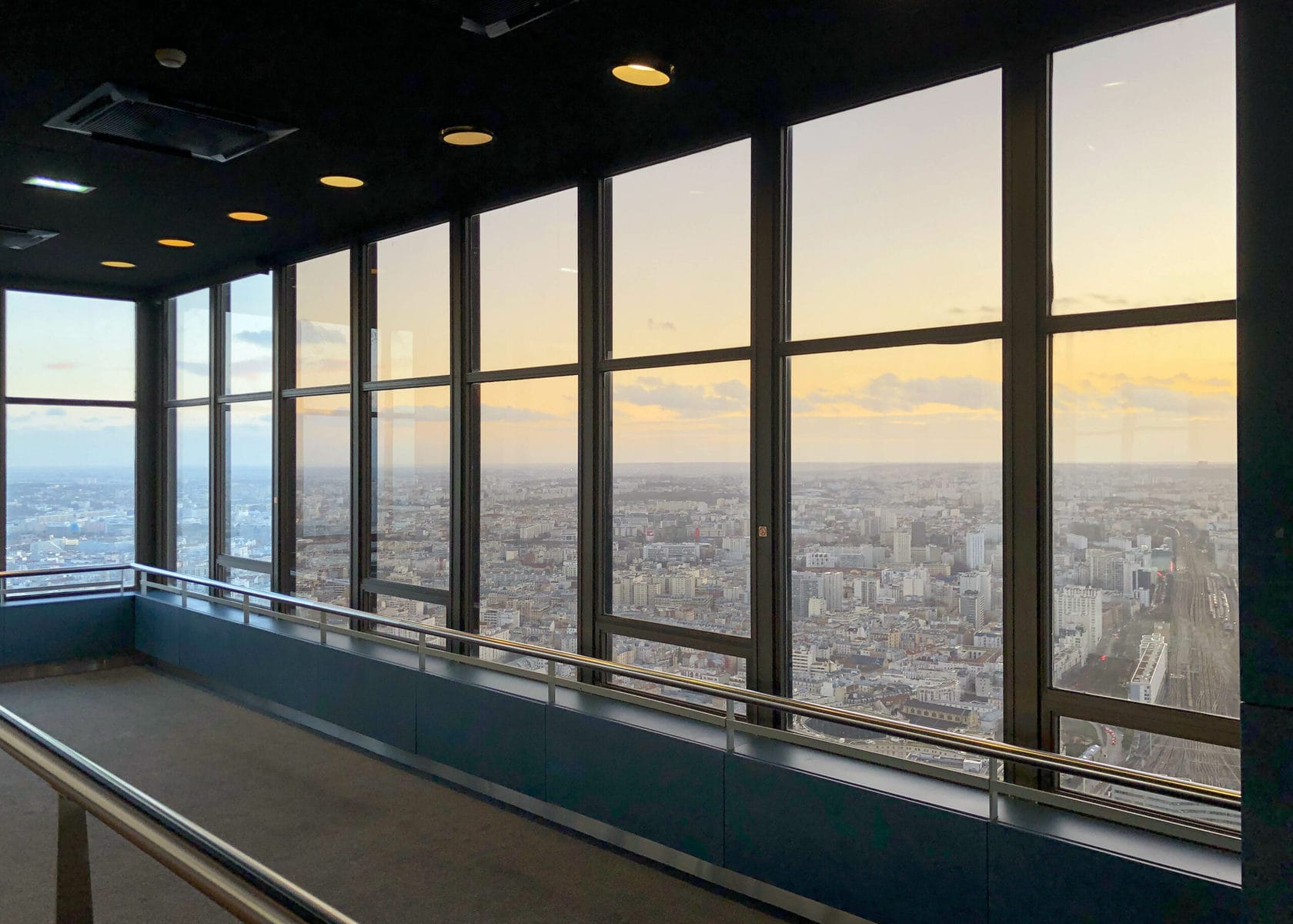 cabaret tour montparnasse