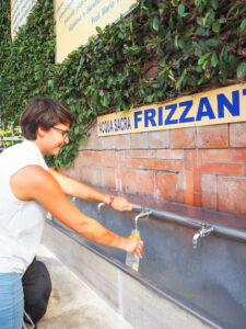 Mineralwasserbrunnen “Nasone”, Rom