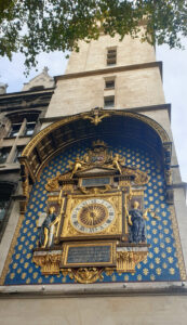 Conciergerie Paris: Erste Turmuhr von Paris