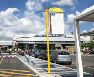 Flughafen Ciampino, Bushaltestelle, Rom