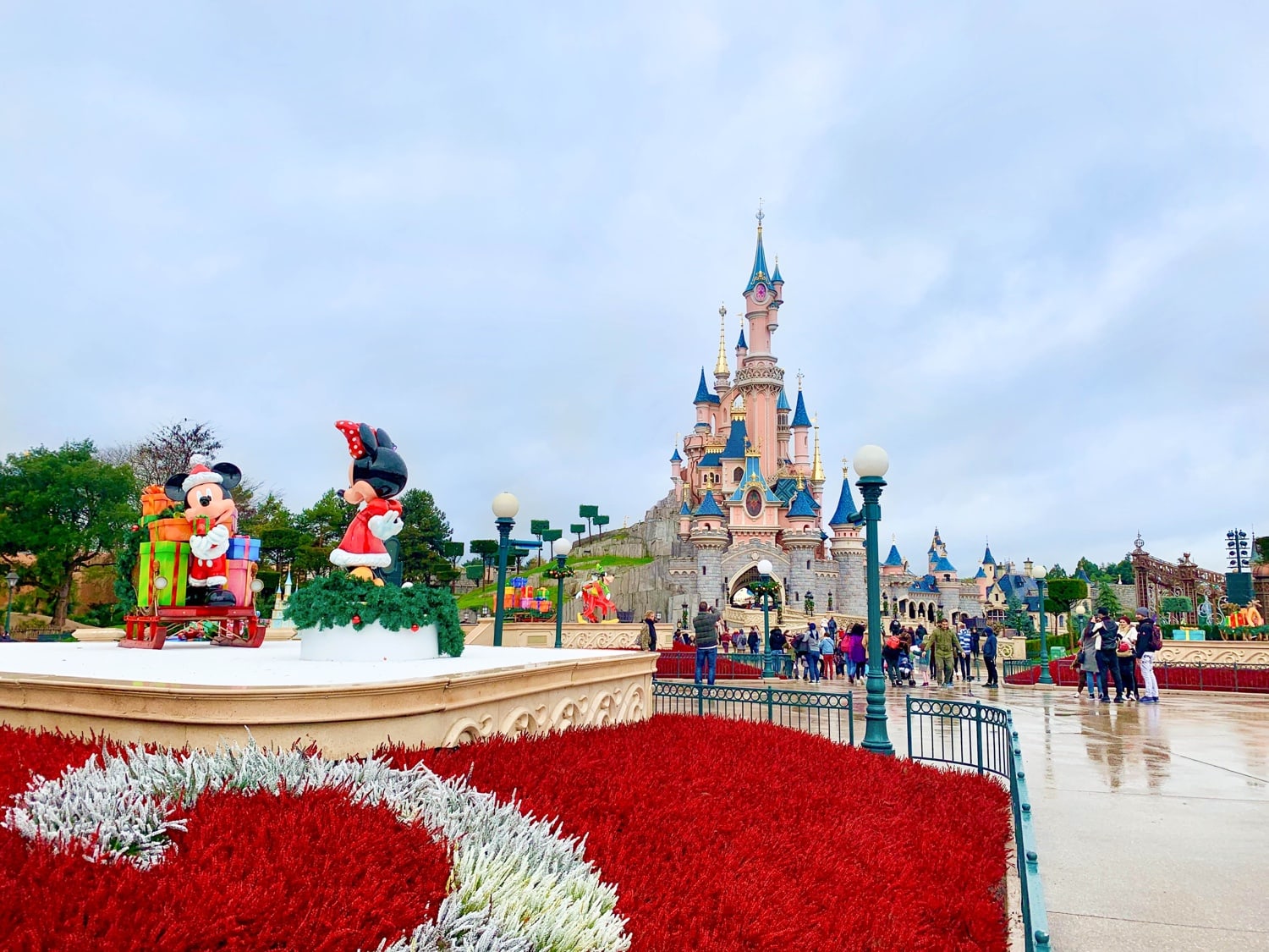 Disneyland Paris und Öffnungszeiten 2024