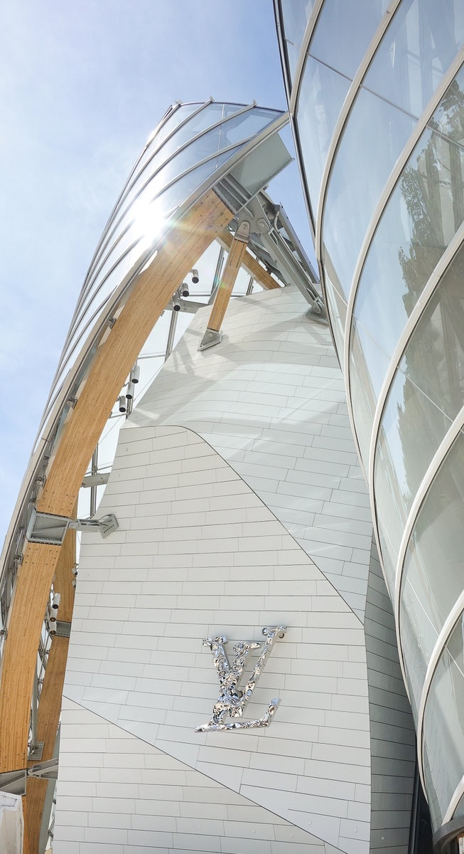 Louis Vuitton Foundation in numbers  Artsper Magazine